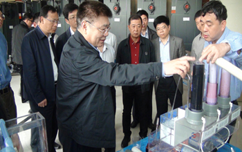 福建省委常委、廈門市委書記王蒙徽及有關(guān)部門負(fù)責(zé)人一行蒞臨公司視察